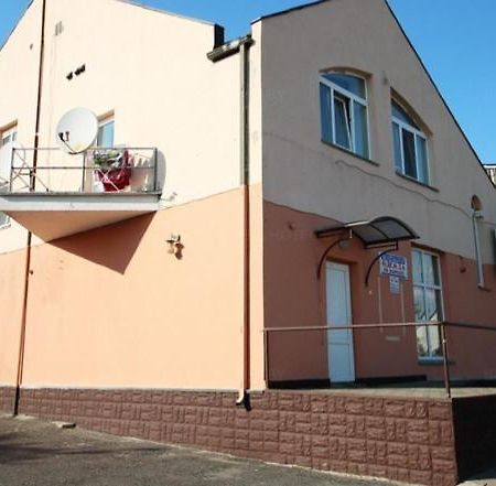 Гостиница "Астерия" Г. Столбцы Stowbtsy Exterior photo